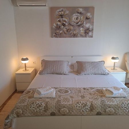 Holiday House With A Parking Space Svirce, Hvar - 17682 Vrbanj Exterior photo